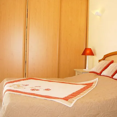 Le Jas Des Riayes Apartamento *